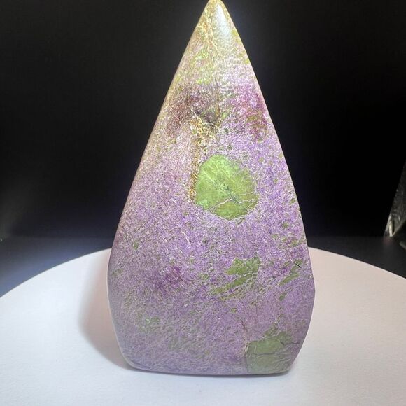 Rare Stichtite in Serpentine (Atlantisite) Tear Drop Tower (2) - Picture 7 of 11